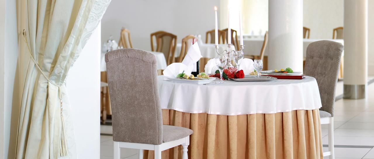 אוסטרוב וילקופולסקי Hotel Malwa מראה חיצוני תמונה