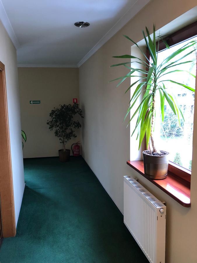 אוסטרוב וילקופולסקי Hotel Malwa מראה חיצוני תמונה